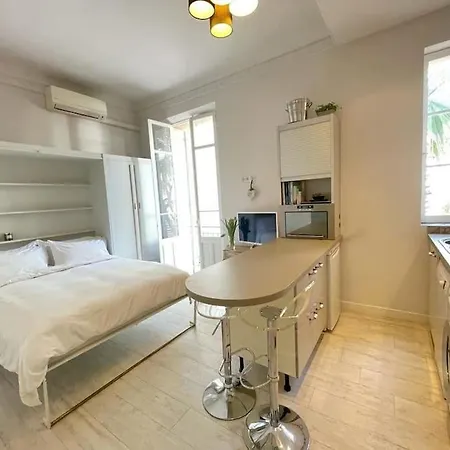 Apartman De Luxe Dans Le Centre D'antibes Antibes